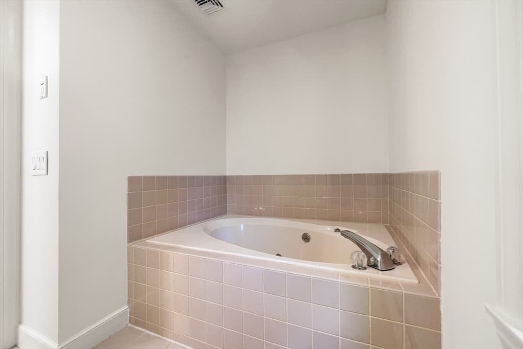6 Lexington Cir, Holden MA 01520 photo 30