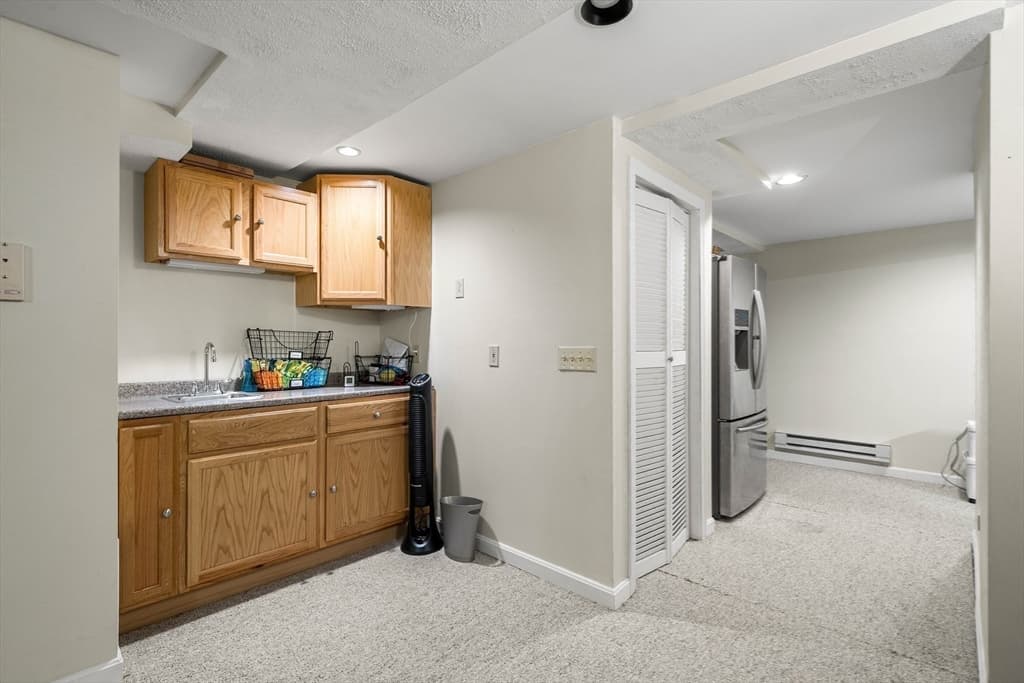 6 Lexington Cir, Holden MA 01520 photo 37