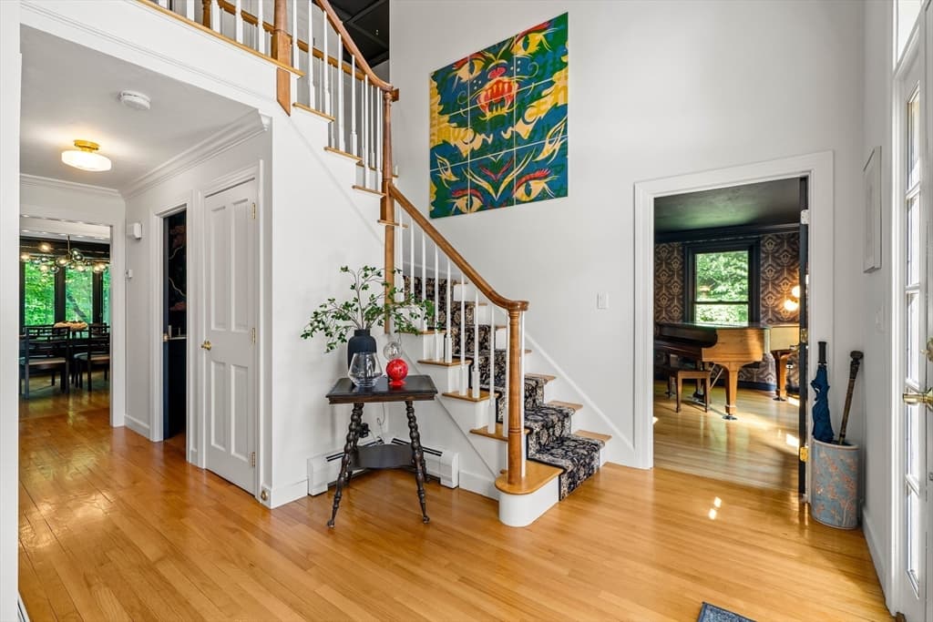 6 Lexington Cir, Holden MA 01520 photo 4