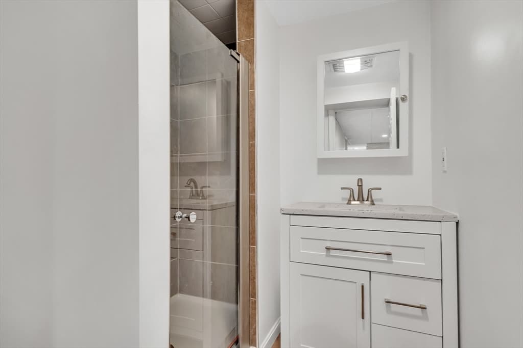 Condominium at 39 Hawthorne # 39, Boston MA 02119, photo 23 of 35