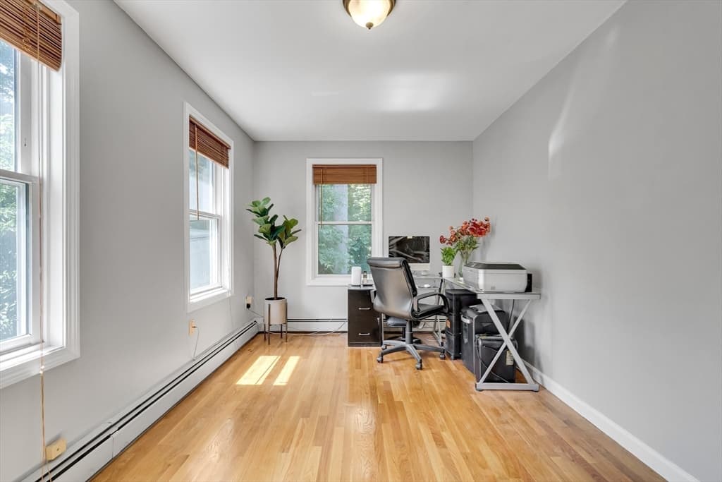 Condominium at 39 Hawthorne # 39, Boston MA 02119, photo 14 of 35