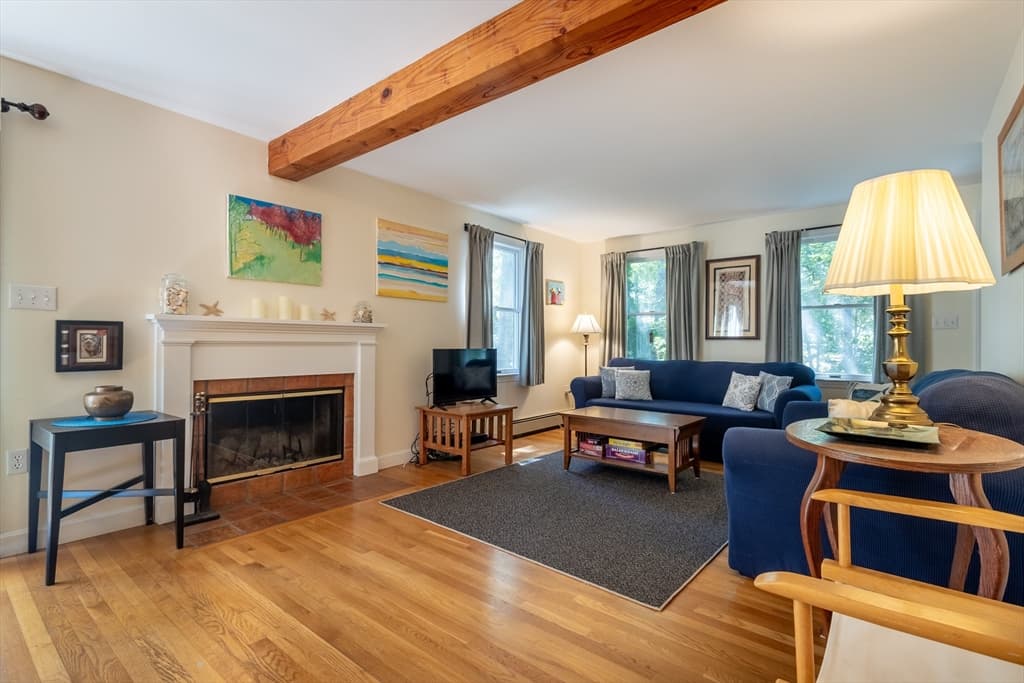 Single Family Residence at 72 Moonstone Way, Tisbury MA 02568, photo 7 of 20