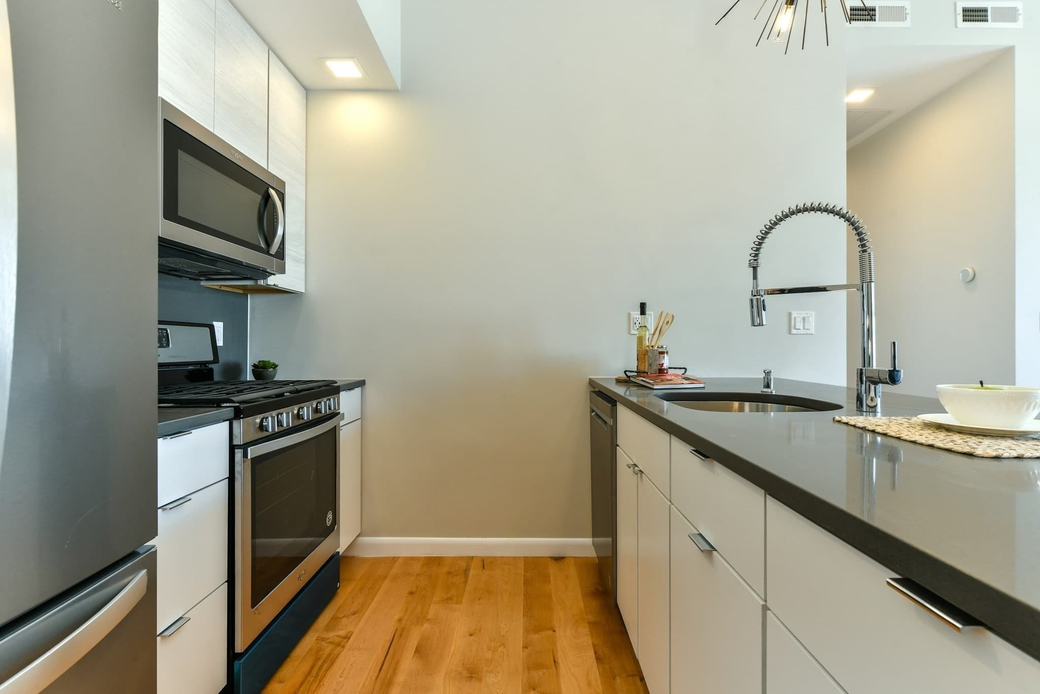 Condominium at 87 Parker St # 403, Chelsea MA 02150, Chelsea, photo 2 of 35
