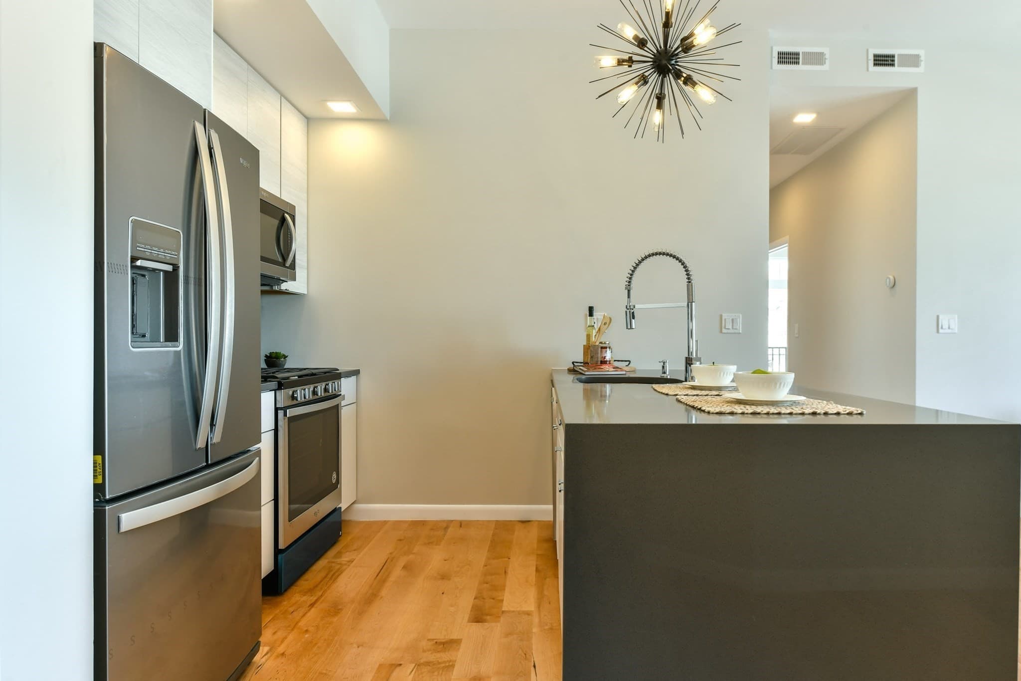 Condominium at 87 Parker St # 403, Chelsea MA 02150, Chelsea, photo 3 of 35