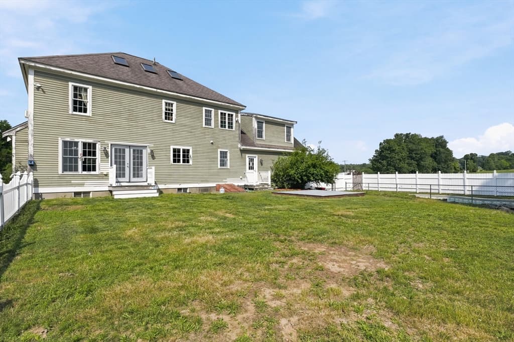 40 Elmwood Street, Salisbury MA 01952 photo 3