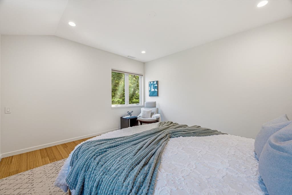 28 Kesseler Way, Newton MA 02467 photo 20