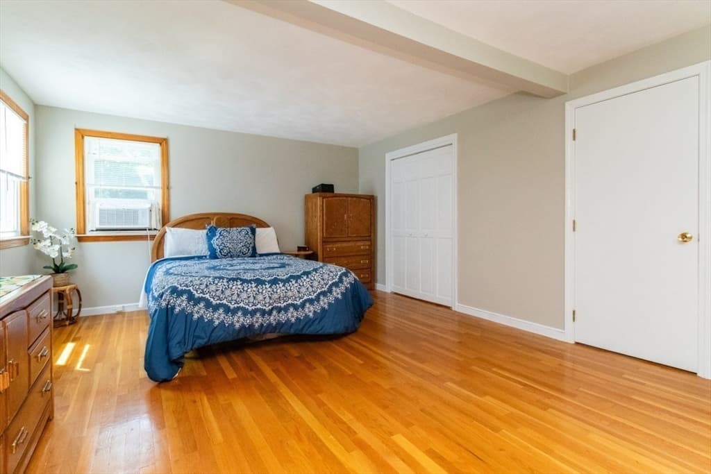 10 Ellis St, Medway MA 02053 photo 16