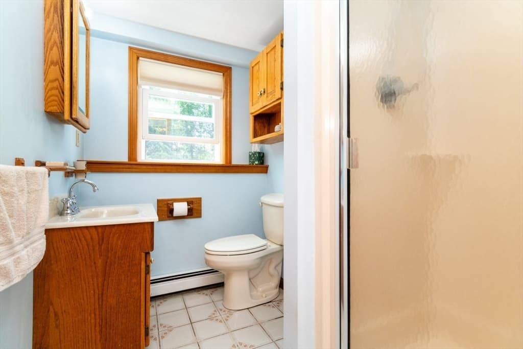 10 Ellis St, Medway MA 02053 photo 10