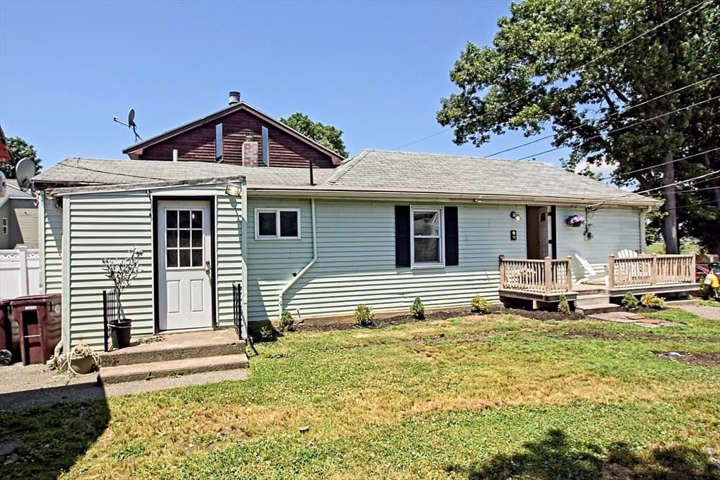 14 Putnam Rd, Revere MA 02151