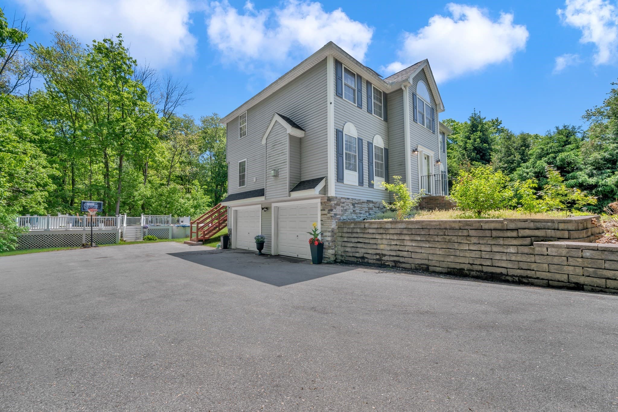 Single Family Residence at 257 Howe St, Methuen MA 01844, Methuen, photo 3 of 38