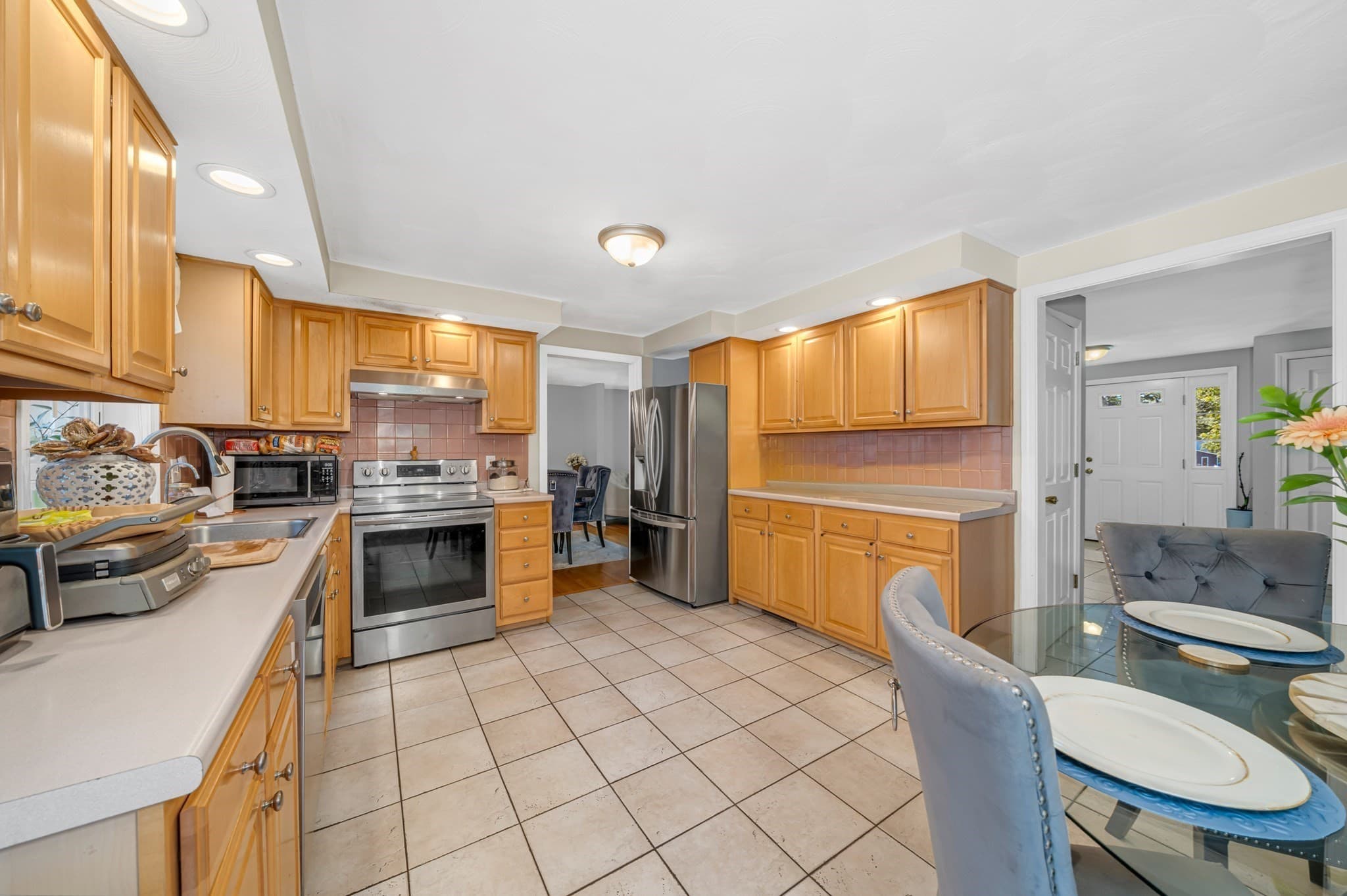Single Family Residence at 257 Howe St, Methuen MA 01844, Methuen, photo 14 of 38