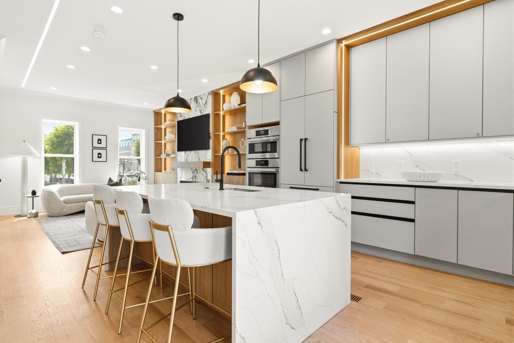 Single Family Residence at 39 G St, Boston MA 02127, Boston, photo 12 of 39