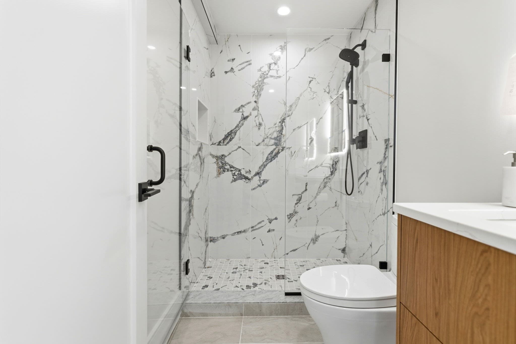 Single Family Residence at 39 G St, Boston MA 02127, Boston, photo 35 of 39