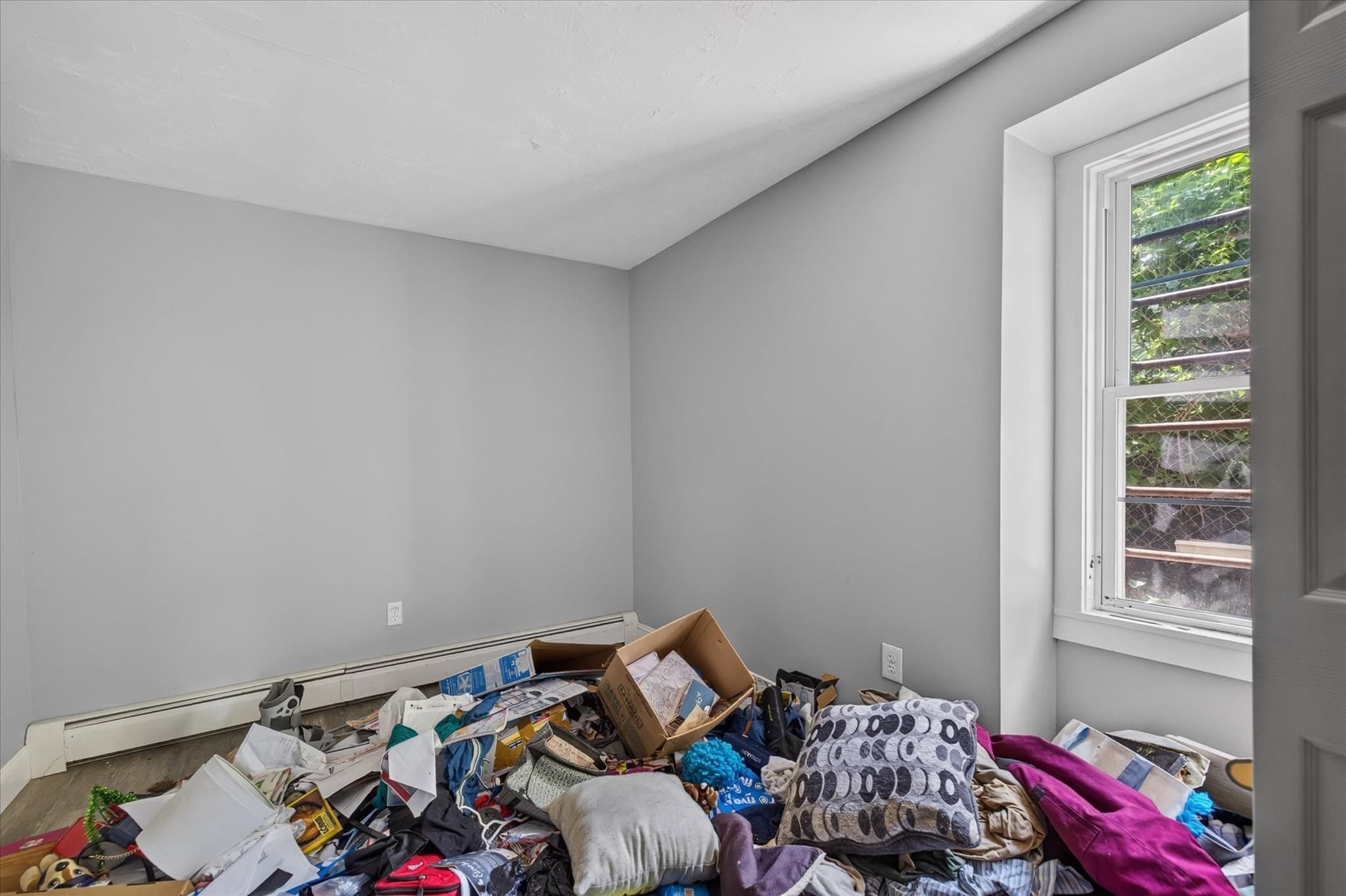 Single Family Residence at 12 River Ct, Webster MA 01570, photo 20 of 29
