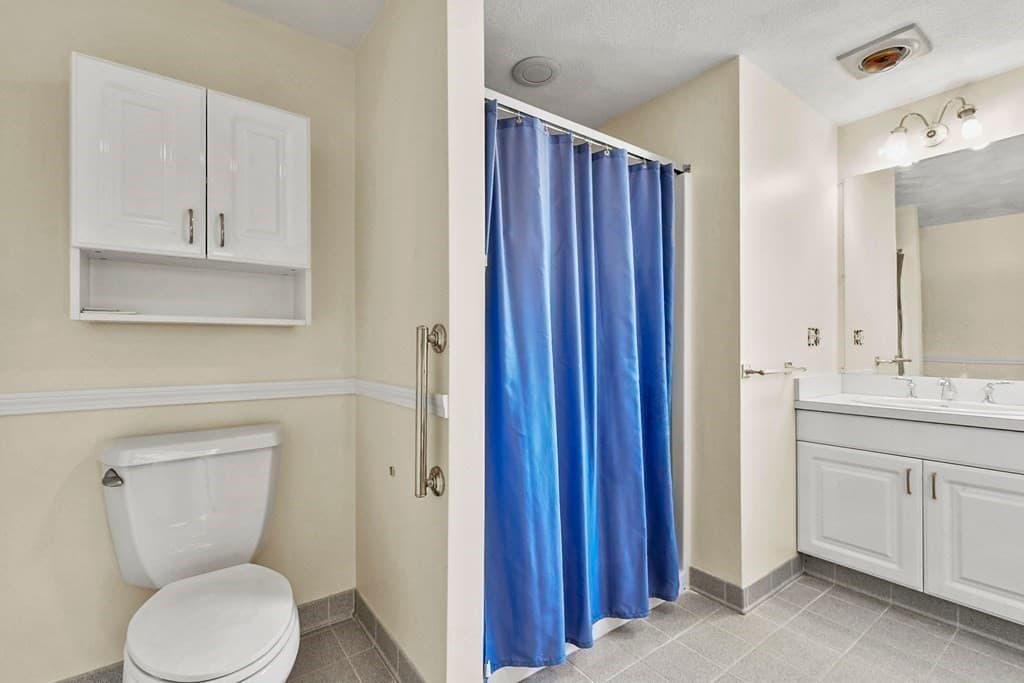 Attached (Townhouse/Rowhouse/Duplex) at 72 Cambridge Road # 2, Woburn MA 01801, photo 16 of 31