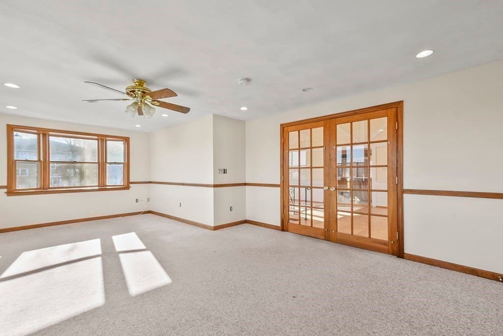 Attached (Townhouse/Rowhouse/Duplex) at 72 Cambridge Road # 2, Woburn MA 01801, photo 9 of 31