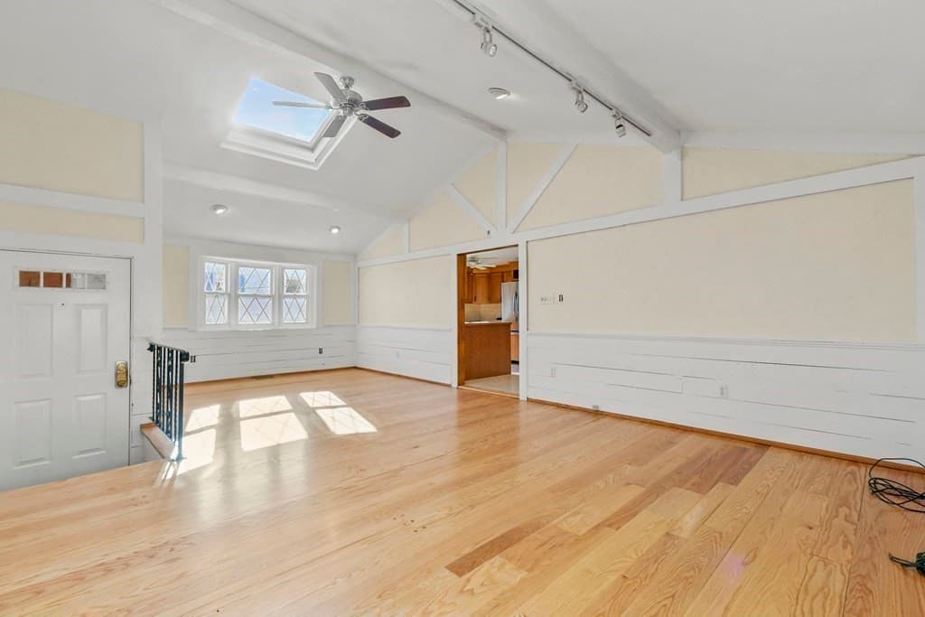 Attached (Townhouse/Rowhouse/Duplex) at 72 Cambridge Road # 2, Woburn MA 01801, photo 15 of 31
