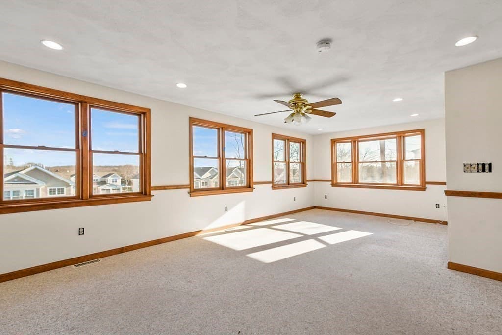 Attached (Townhouse/Rowhouse/Duplex) at 72 Cambridge Road # 2, Woburn MA 01801, photo 11 of 31