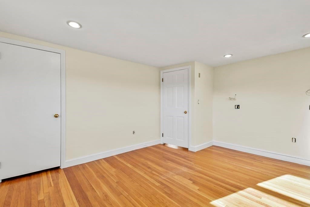 Attached (Townhouse/Rowhouse/Duplex) at 72 Cambridge Road # 2, Woburn MA 01801, photo 25 of 31
