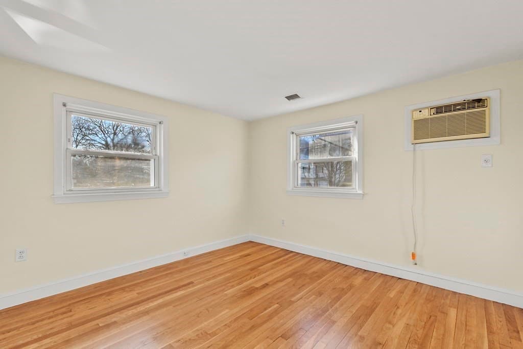 Attached (Townhouse/Rowhouse/Duplex) at 72 Cambridge Road # 2, Woburn MA 01801, photo 21 of 31