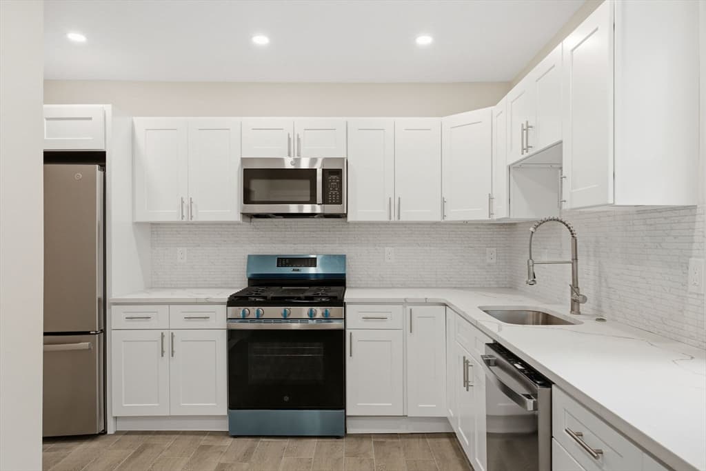 11 Mount Pleasant St # 11, Waltham MA 02452 photo 2