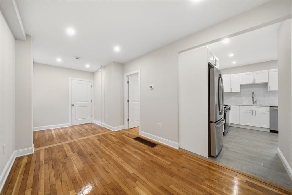 11 Mount Pleasant St # 11, Waltham MA 02452 photo 6