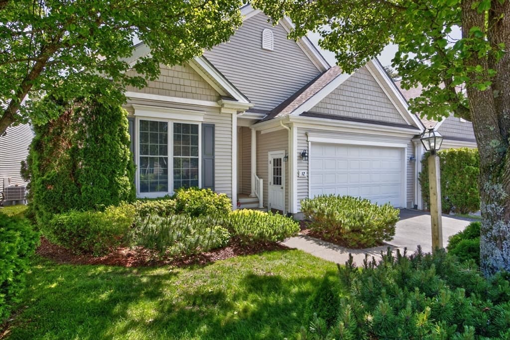 12 Belltree, Plymouth MA 02360