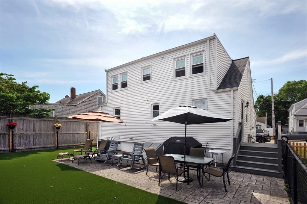 9 G St, Hull MA 02045 photo 2