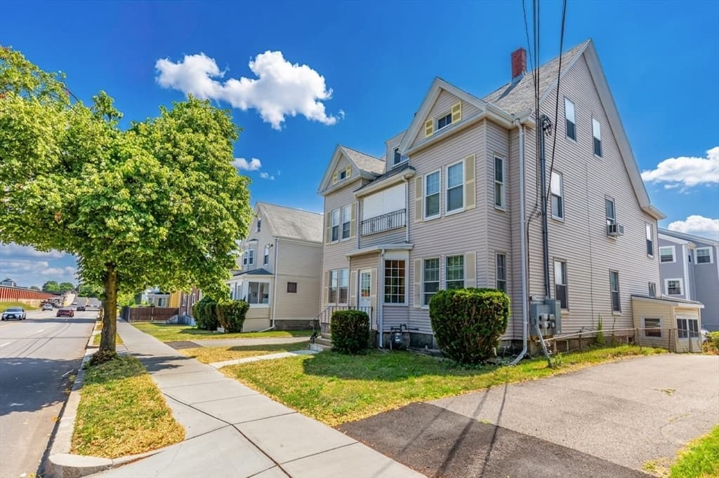 245-247 Newport Ave, Quincy MA 02170 photo 2