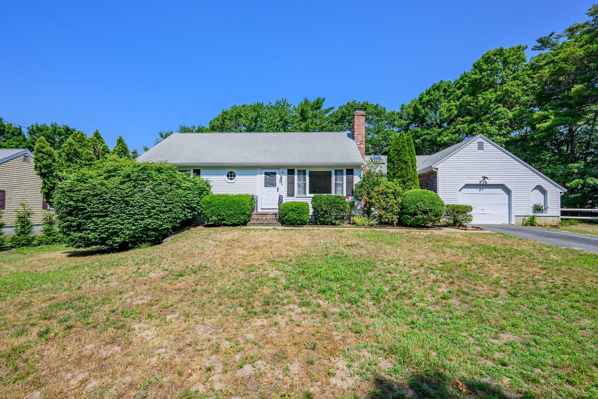 Single Family Residence at 295 Westwind Cir, Barnstable MA 02655, photo 2 of 35
