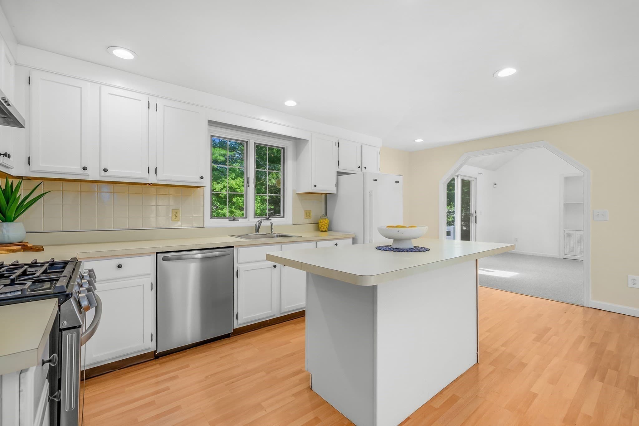 Single Family Residence at 295 Westwind Cir, Barnstable MA 02655, photo 15 of 35