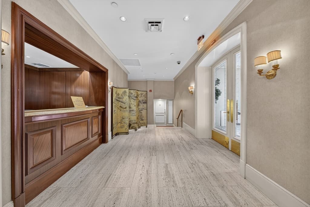 Condominium at 416 Commonwealth Avenue # 615, Boston MA 02215, Boston, photo 17 of 20