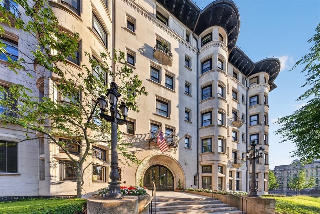 Condominium at 416 Commonwealth Avenue # 615, Boston MA 02215, Boston, photo 19 of 20