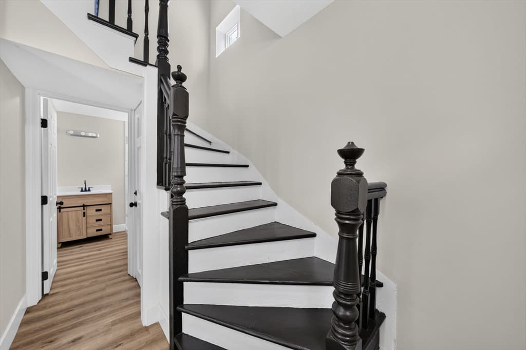 106 South 7th St, New Bedford MA 02740 photo 11
