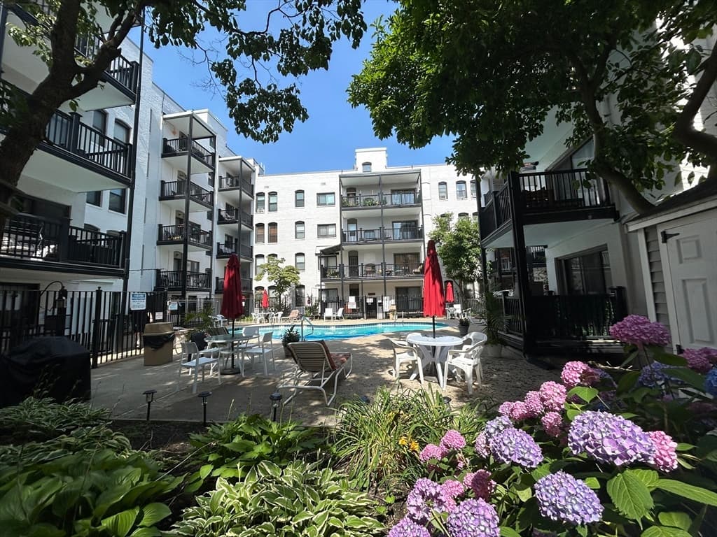 4 Commonwealth Ct # 17, Boston MA 02135