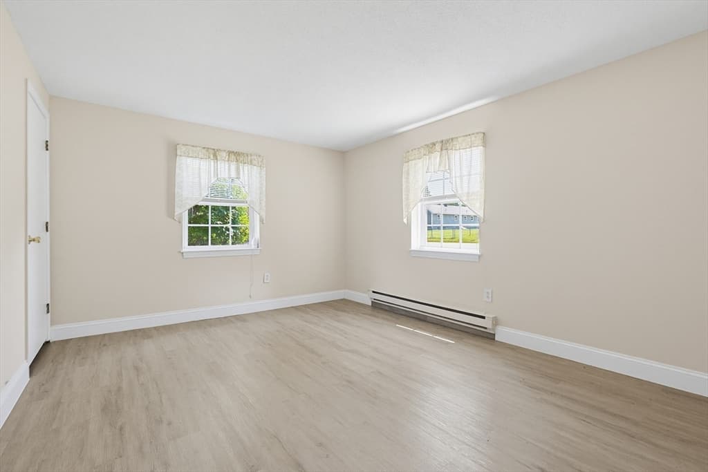 15 Frank St # 1, Dracut MA 01826 photo 11