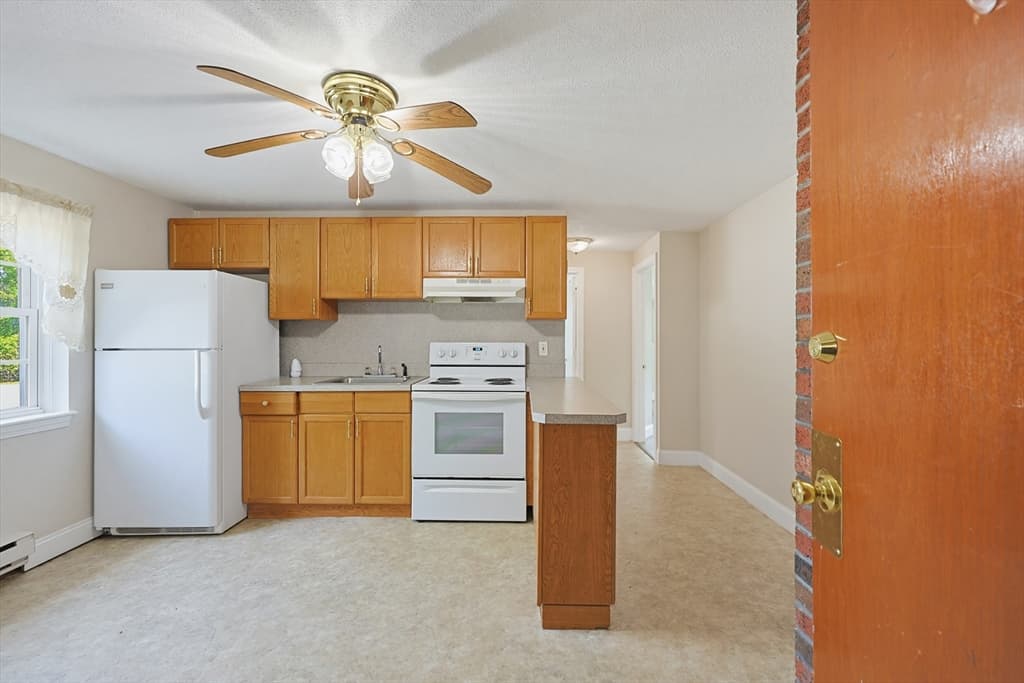15 Frank St # 1, Dracut MA 01826 photo 4