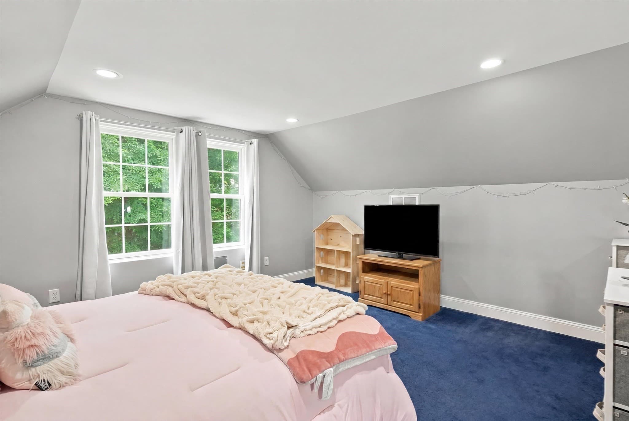 Single Family Residence at 18 Rosegate Rd, Needham MA 02494, photo 31 of 41