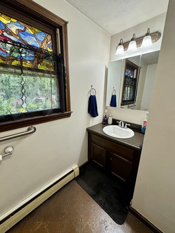 Single Family Residence at 865 Providence Rd, Northbridge MA 01588, Northbridge, photo 18 of 30