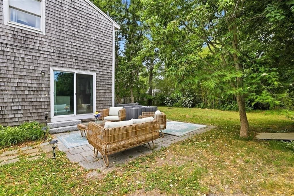 Single Family Residence at 70 Quinaquisset Ave, Mashpee MA 02649, photo 27 of 42