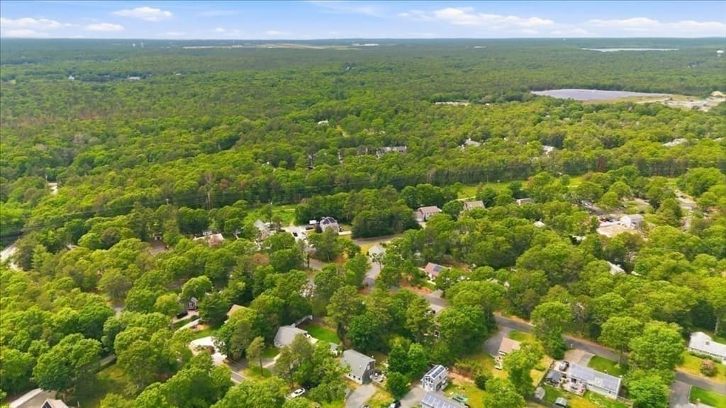 Single Family Residence at 70 Quinaquisset Ave, Mashpee MA 02649, photo 33 of 42