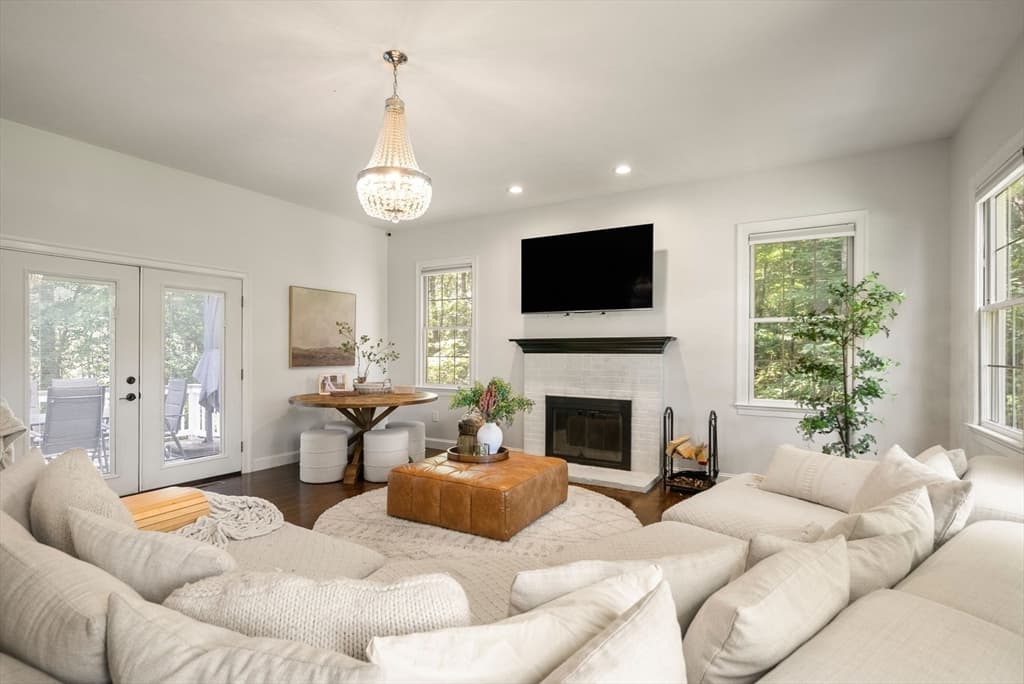 23 Falcon Ridge Dr, Hopkinton MA 01748 photo 14