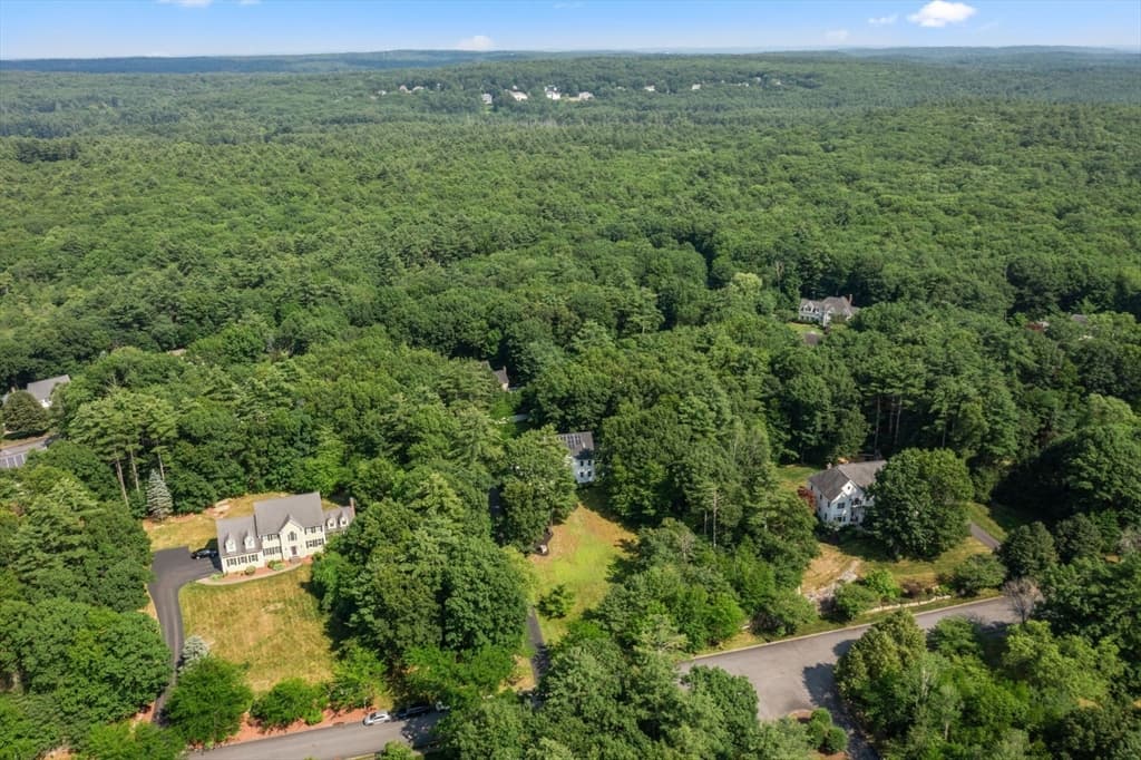 23 Falcon Ridge Dr, Hopkinton MA 01748 photo 39