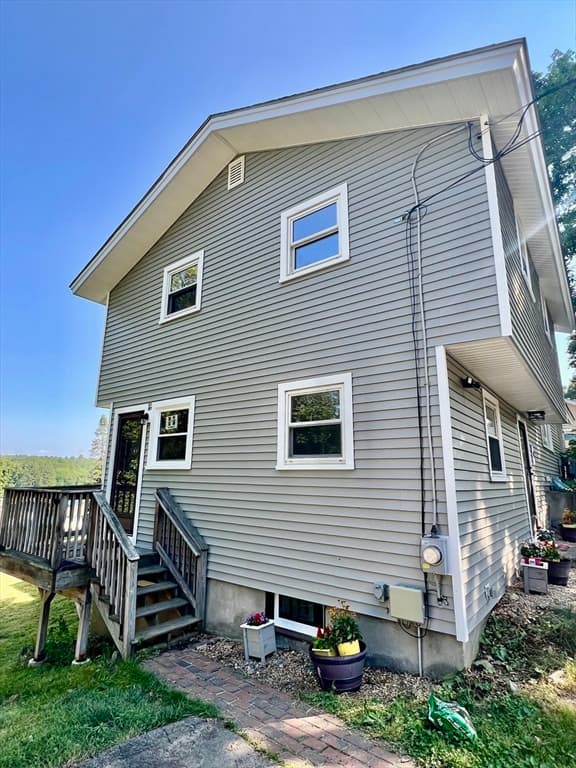 9 Champlain Dr., Hudson MA 01749 photo 4
