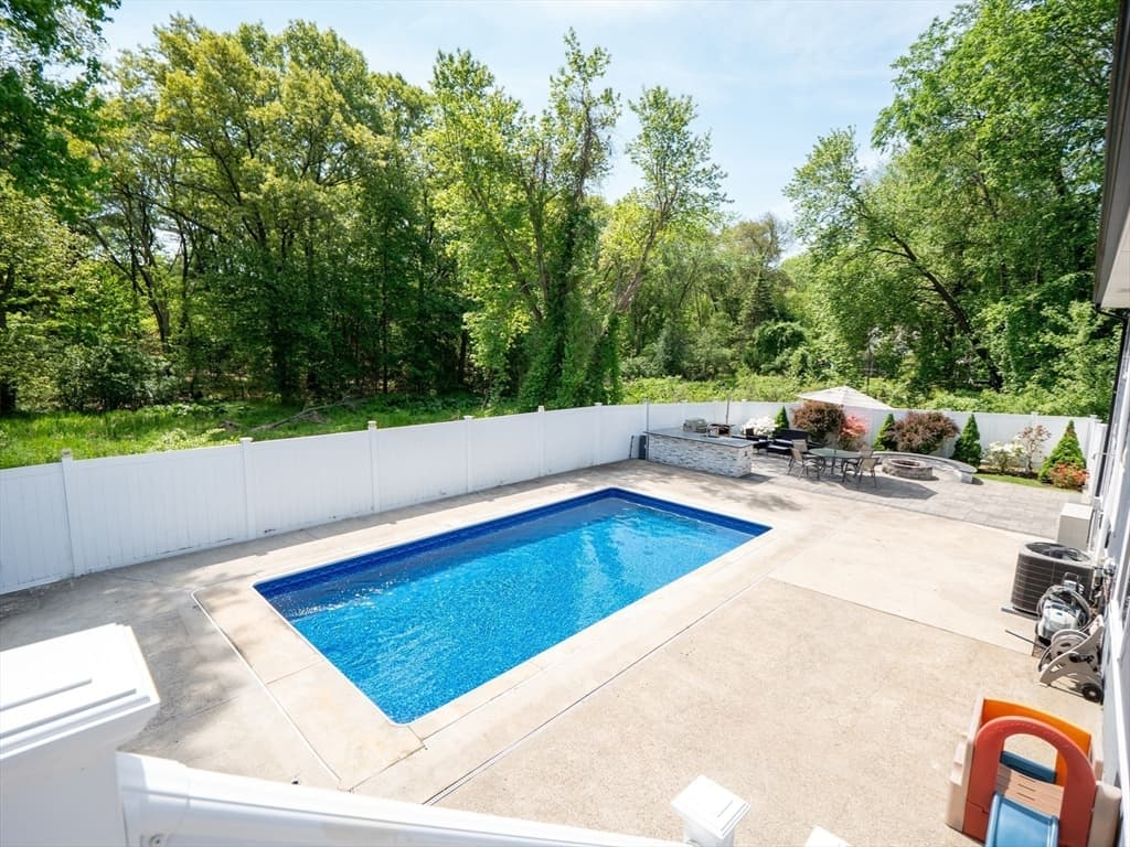 159 Mishawum Rd, Woburn MA 01801 photo 36