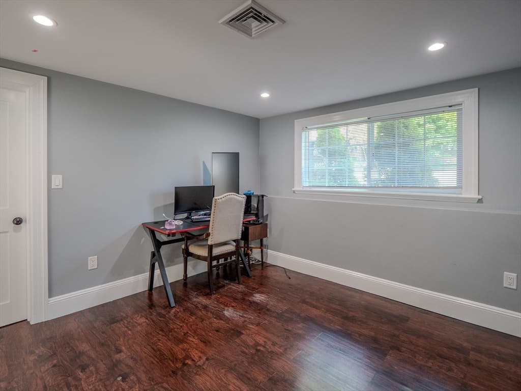 159 Mishawum Rd, Woburn MA 01801 photo 29