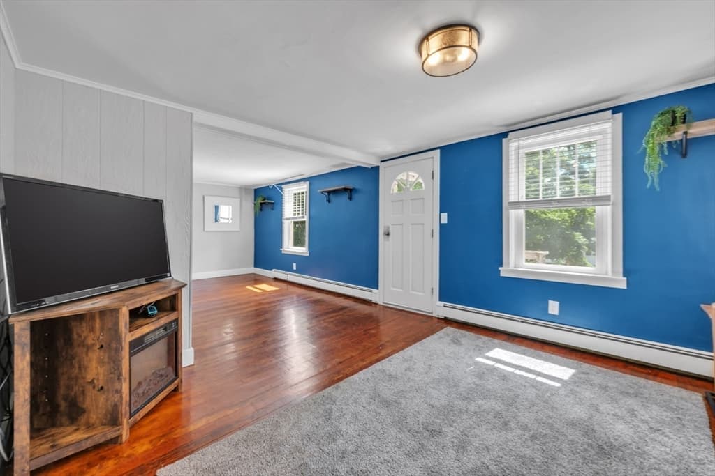 Single Family Residence at 6 Belanger Ave, Sturbridge MA 01566, Sturbridge, photo 13 of 37