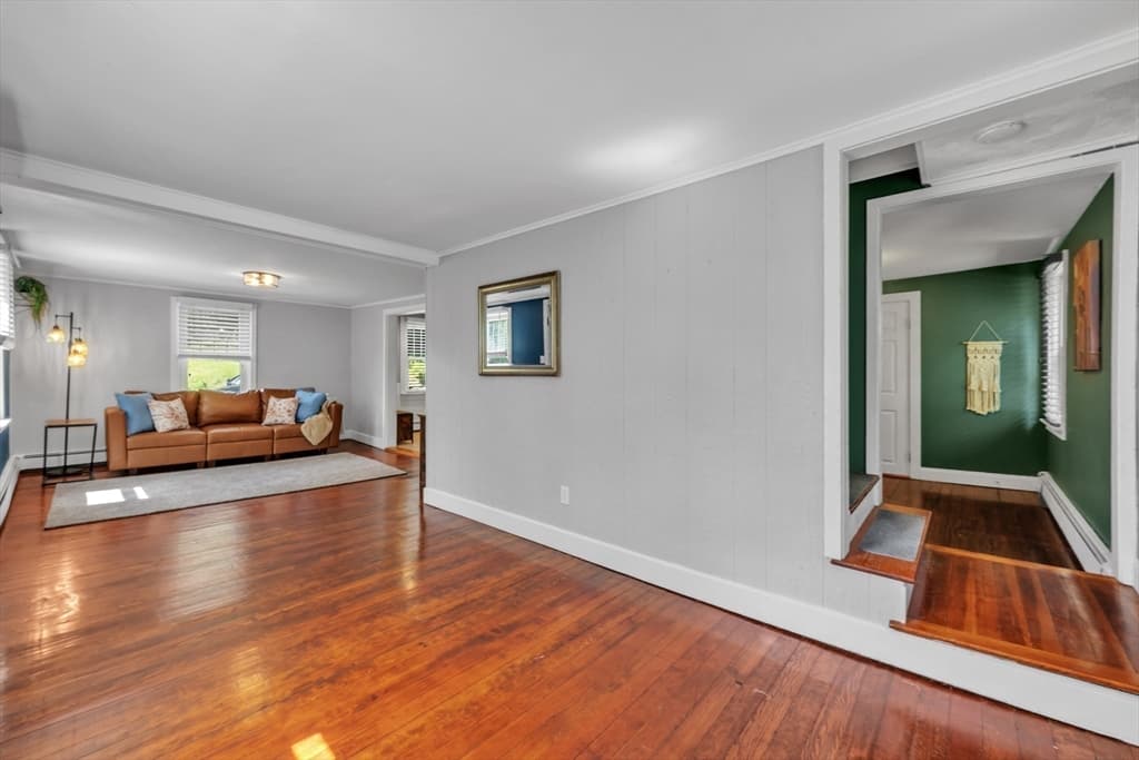 Single Family Residence at 6 Belanger Ave, Sturbridge MA 01566, Sturbridge, photo 9 of 37