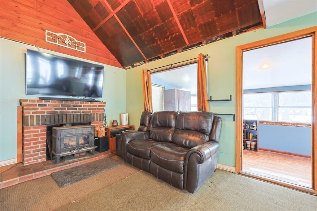 Single Family Residence at 20 Litchfield Ave, Norfolk MA 02056, Norfolk, photo 13 of 33