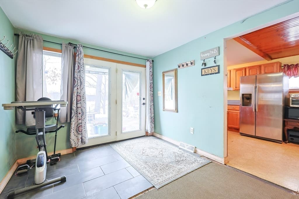 Single Family Residence at 20 Litchfield Ave, Norfolk MA 02056, Norfolk, photo 16 of 33